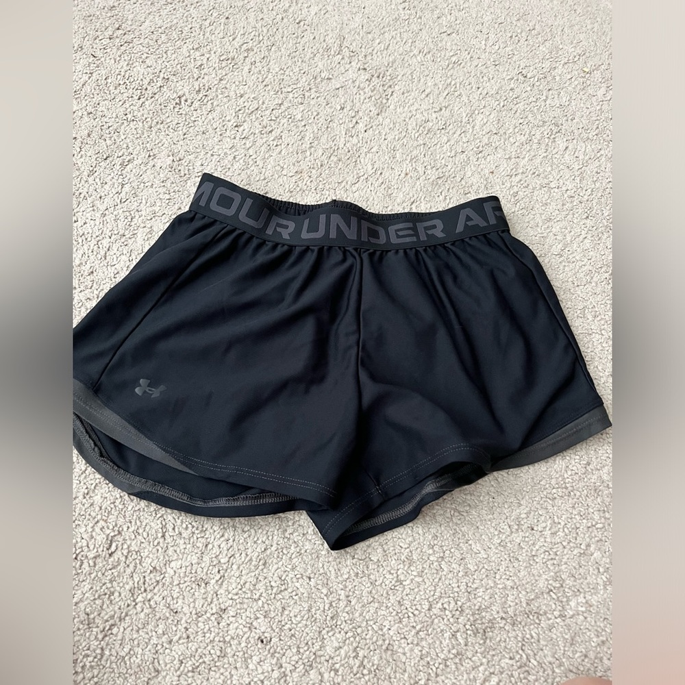 Under armor shorts, black, size xs